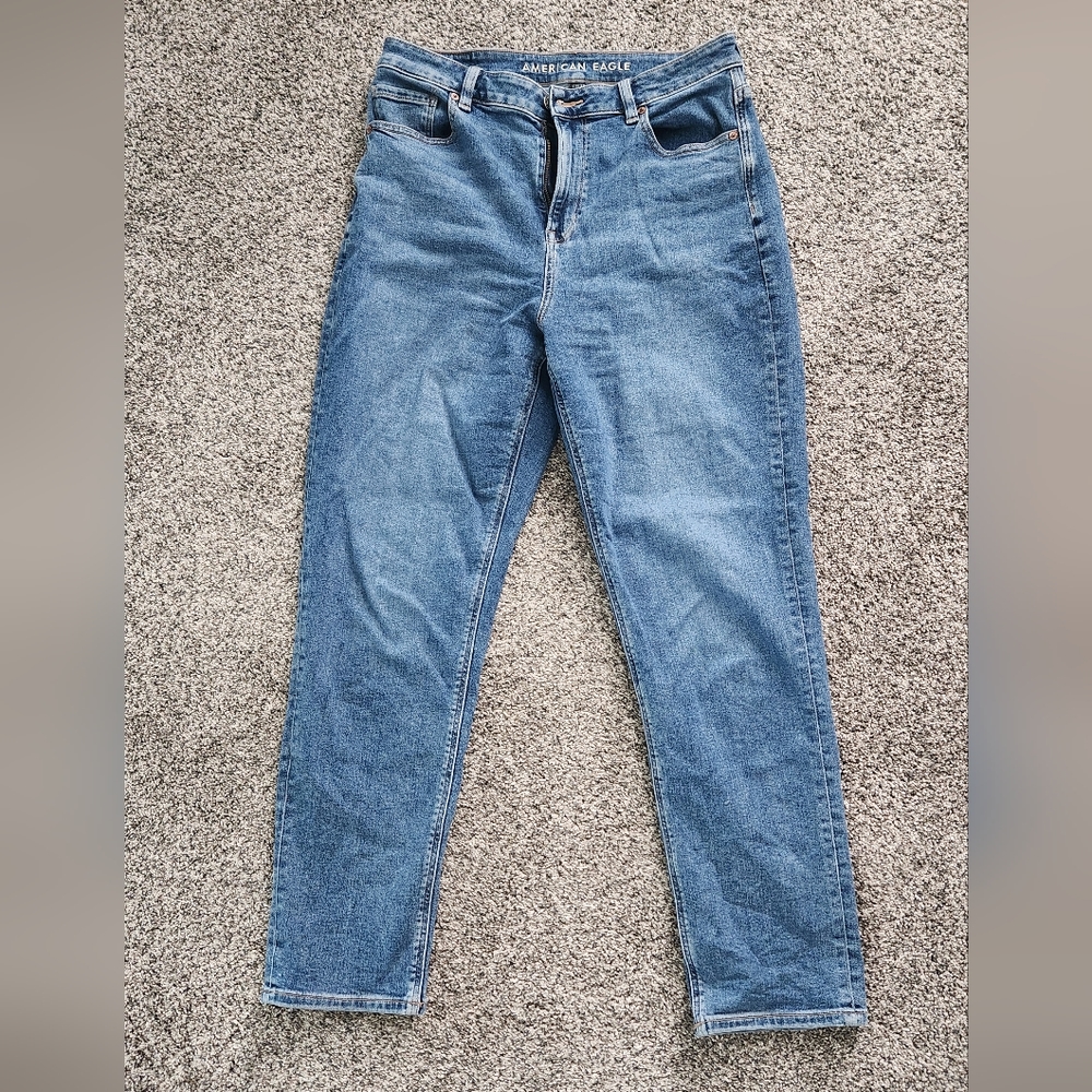American Eagle Stretch Mom Jean